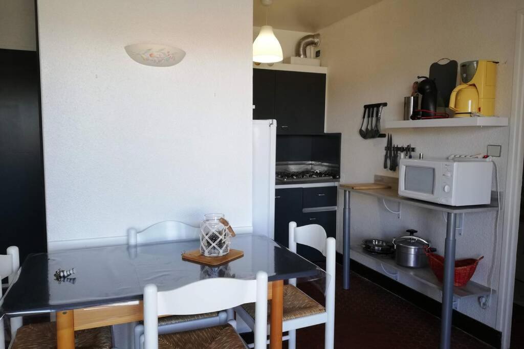 Appartement Soleil Levant - Acces Direct Plage - Terrasse - Une Chambre - Proche Commerces Le Barcarès Kültér fotó