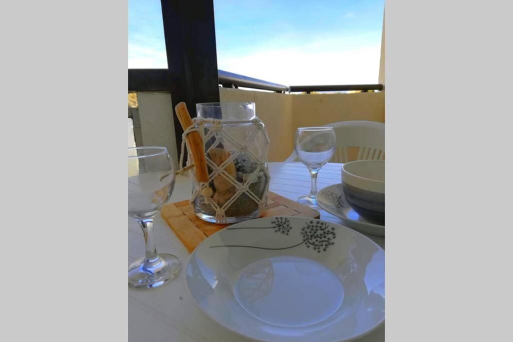 Appartement Soleil Levant - Acces Direct Plage - Terrasse - Une Chambre - Proche Commerces Le Barcarès Kültér fotó